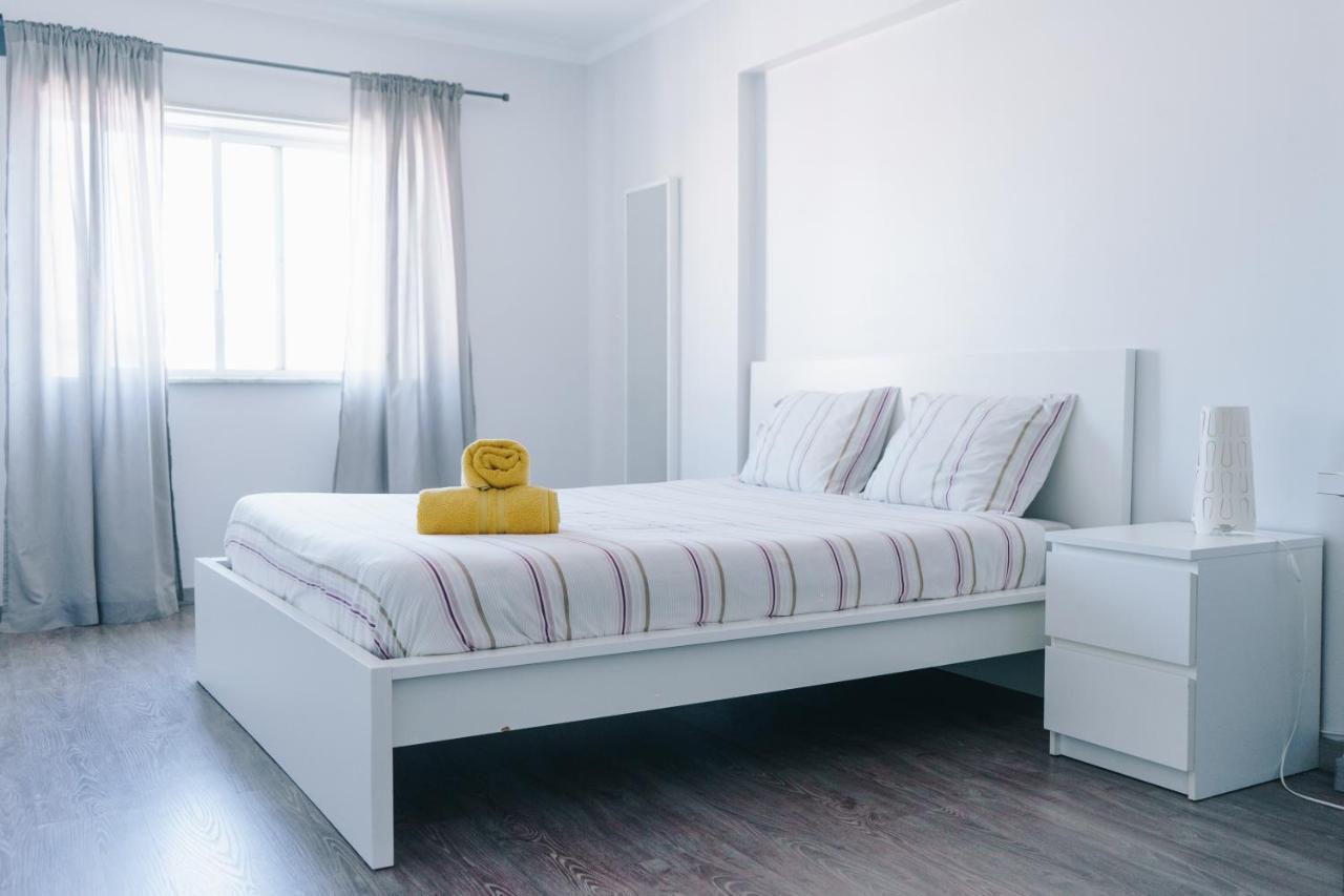 Ocean Guesthouse Peniche Bagian luar foto